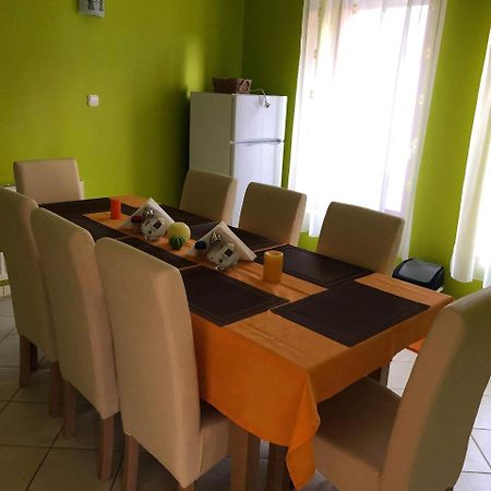 Kristaly Apartmanhaz Шарвар Экстерьер фото