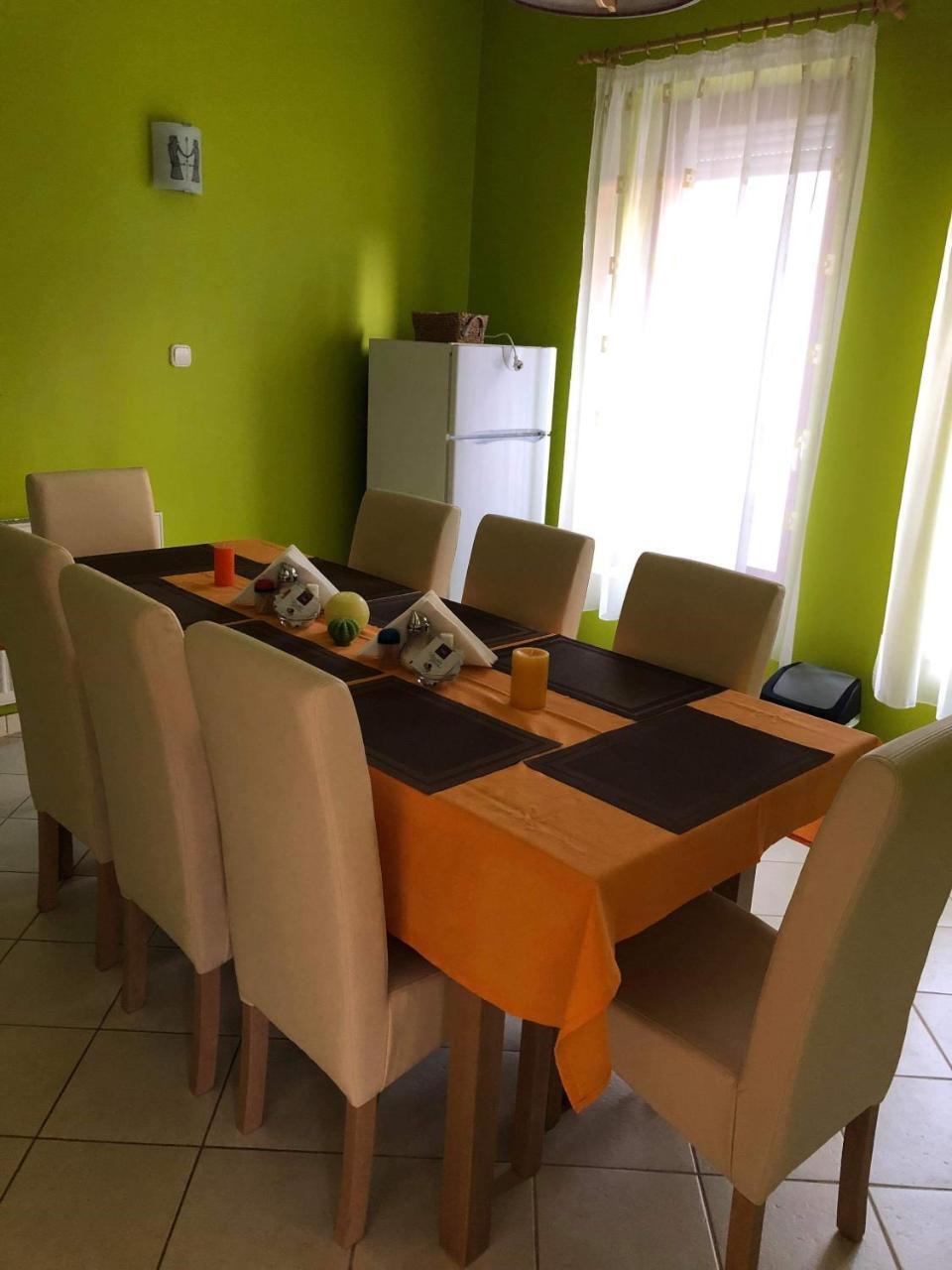 Kristaly Apartmanhaz Шарвар Экстерьер фото