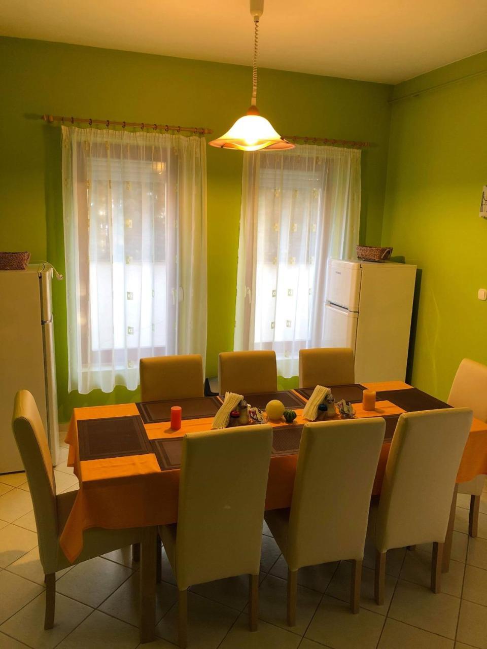 Kristaly Apartmanhaz Шарвар Экстерьер фото