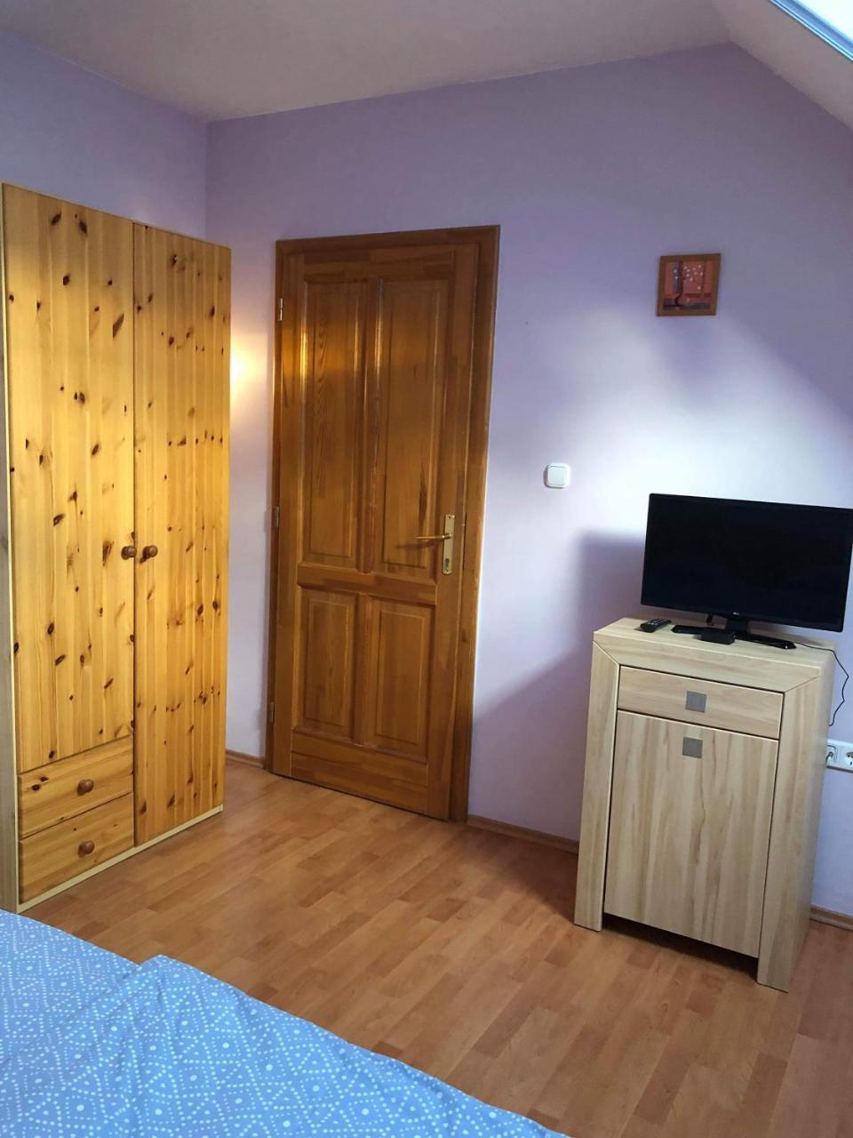 Kristaly Apartmanhaz Шарвар Экстерьер фото